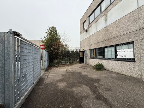 ufficio in vendita a Buccinasco