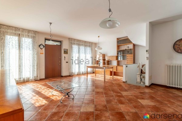 casa indipendente in vendita a Buccinasco