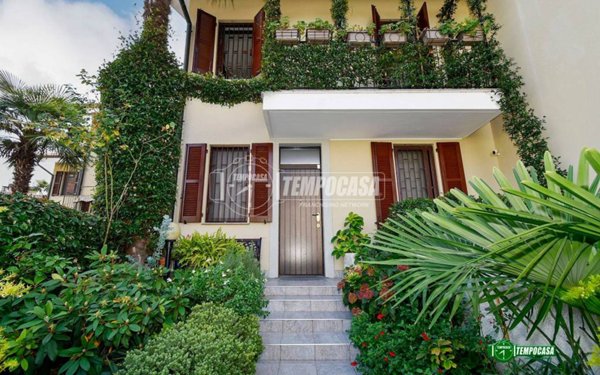 casa indipendente in vendita a Buccinasco