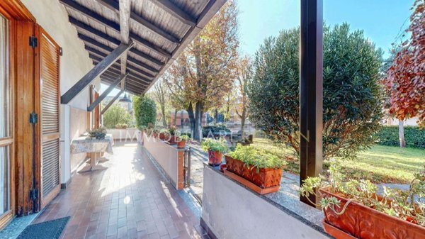 villa in vendita a Buccinasco