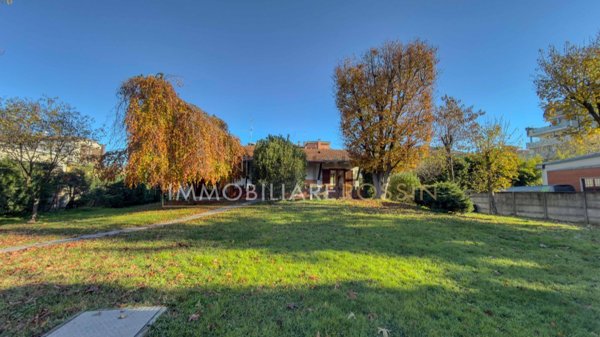 villa in vendita a Buccinasco