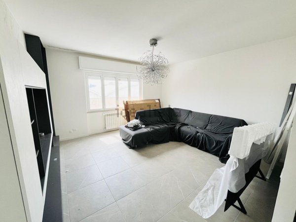 negozio in vendita a Buccinasco