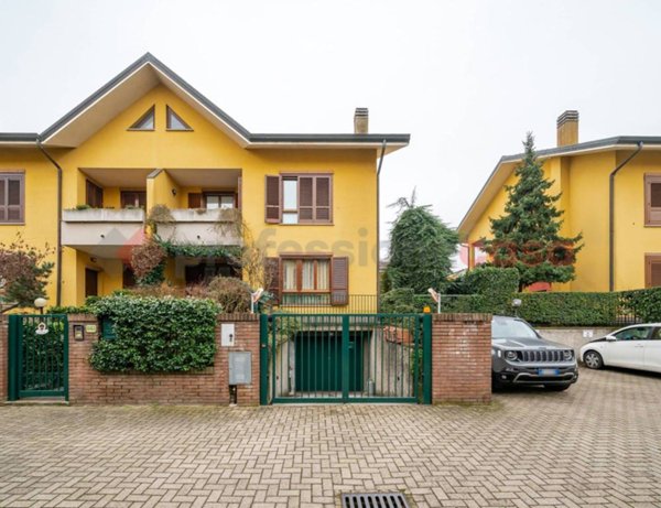 casa indipendente in vendita a Buccinasco