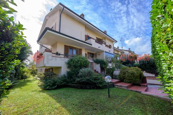 casa indipendente in vendita a Buccinasco