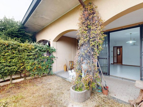 casa indipendente in vendita a Buccinasco