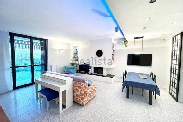 casa indipendente in vendita a Buccinasco