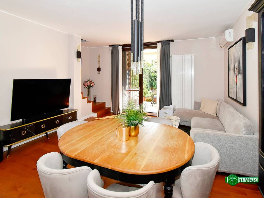 casa indipendente in vendita a Buccinasco