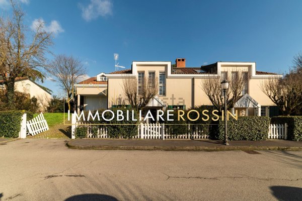 casa indipendente in vendita a Buccinasco