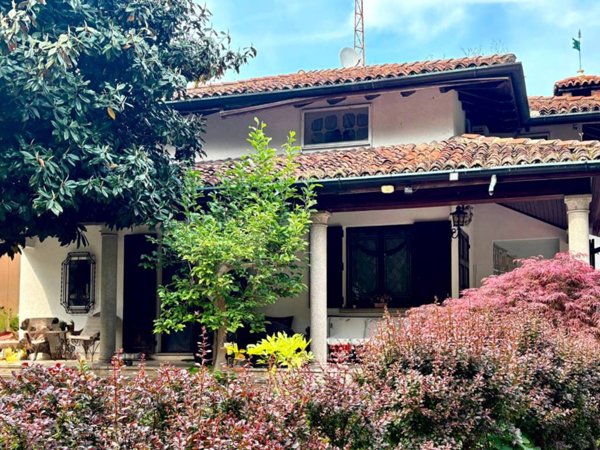 casa indipendente in vendita a Buccinasco