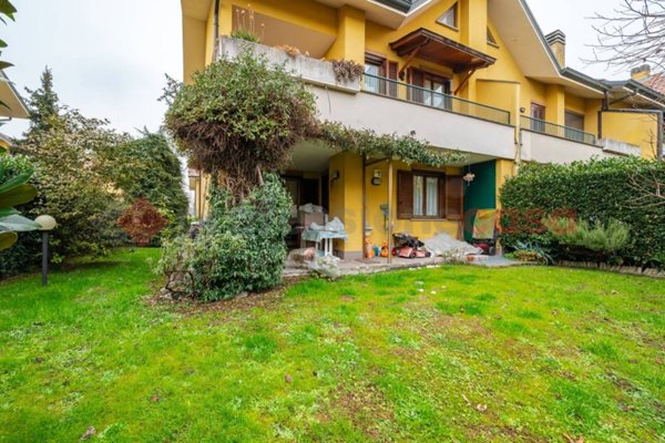 casa indipendente in vendita a Buccinasco