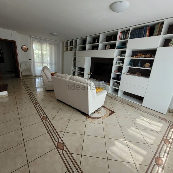 casa indipendente in vendita a Buccinasco