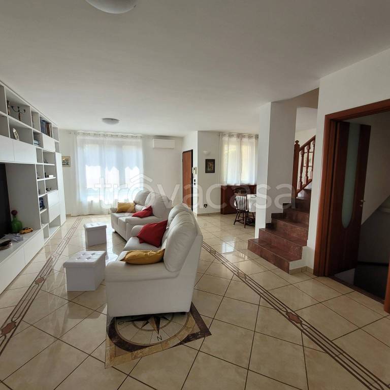casa indipendente in vendita a Buccinasco