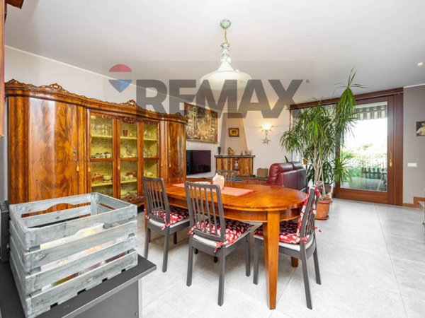 casa indipendente in vendita a Buccinasco