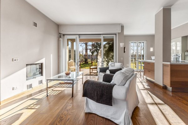 casa indipendente in vendita a Buccinasco