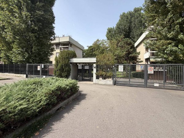 appartamento in vendita a Buccinasco in zona Gudo Gambaredo