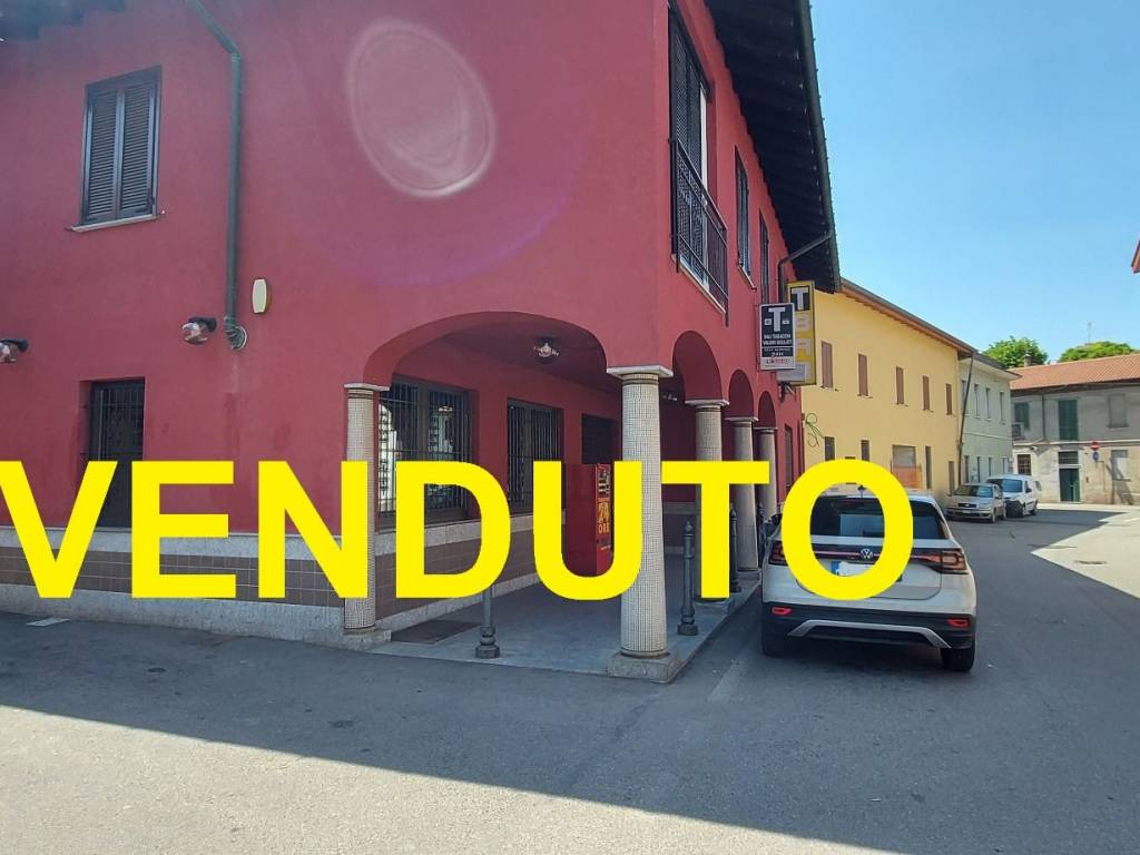 negozio in vendita a Buscate
