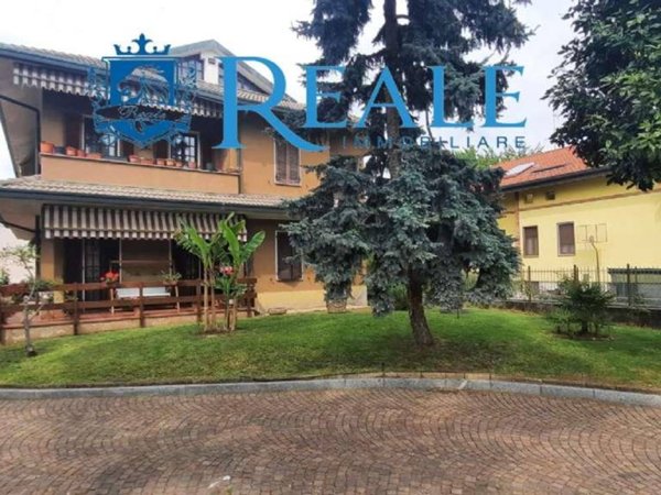 negozio in vendita a Buscate