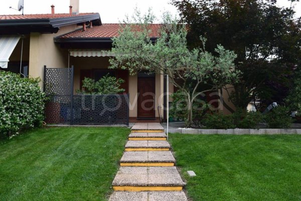 casa indipendente in vendita a Buscate