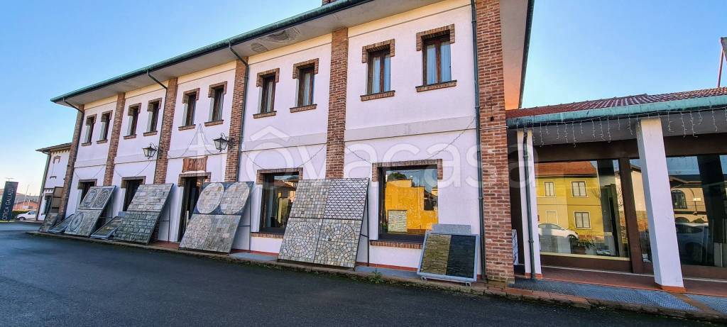 negozio in vendita a Buscate