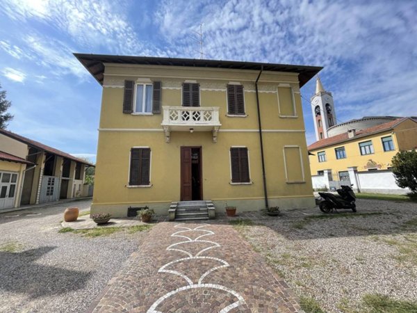 casa indipendente in vendita a Buscate