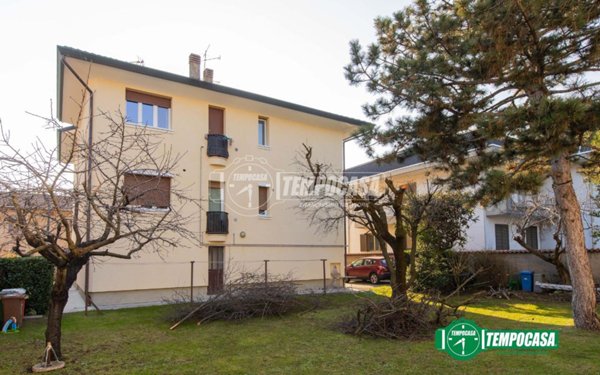appartamento in vendita a Buscate