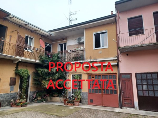 appartamento in vendita a Buscate