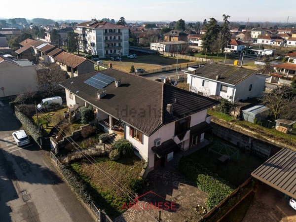 appartamento in vendita a Buscate