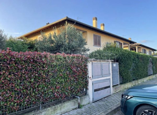 appartamento in vendita a Buscate