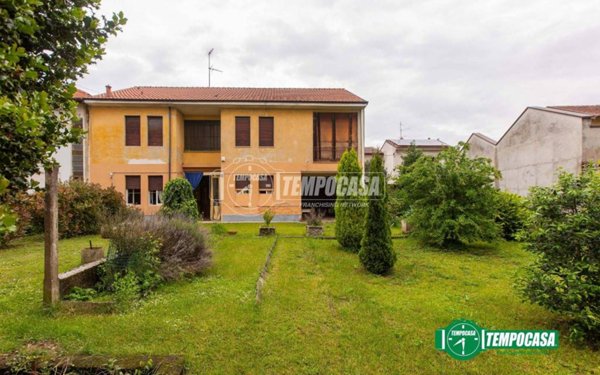 casa indipendente in vendita a Buscate