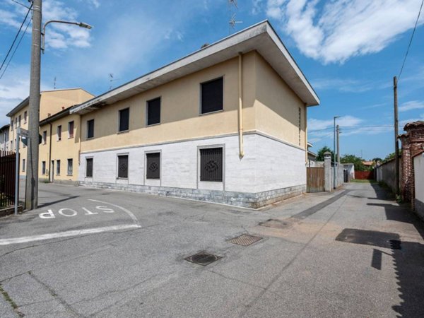 casa indipendente in vendita a Buscate