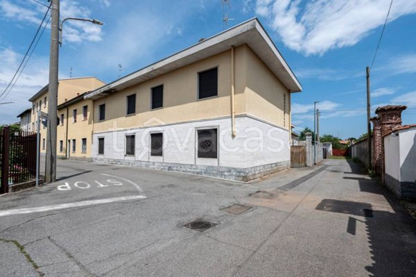 casa indipendente in vendita a Buscate