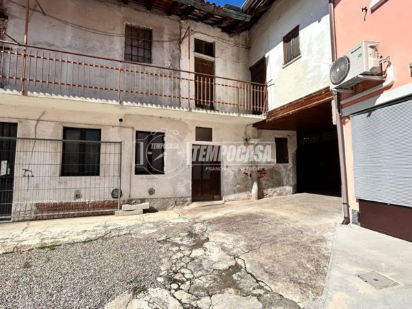 casa indipendente in vendita a Buscate