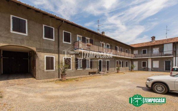 casa indipendente in vendita a Buscate