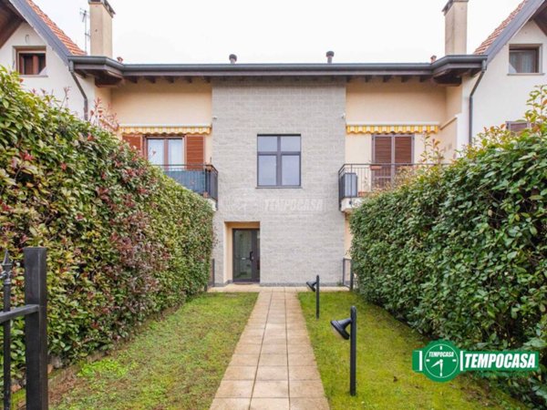 appartamento in vendita a Buscate