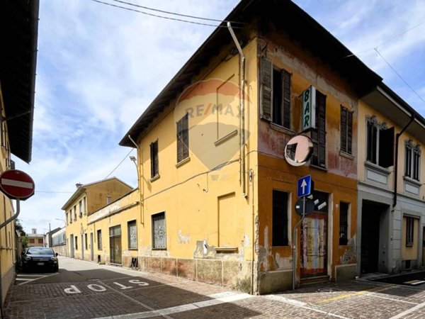 casa indipendente in vendita a Buscate