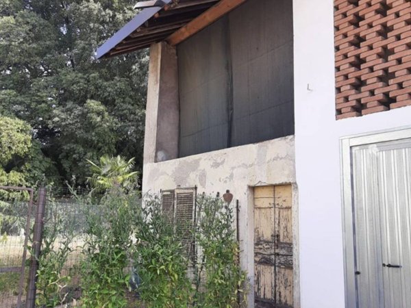 casale in vendita a Buscate