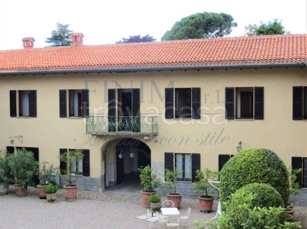 villa in vendita a Buscate