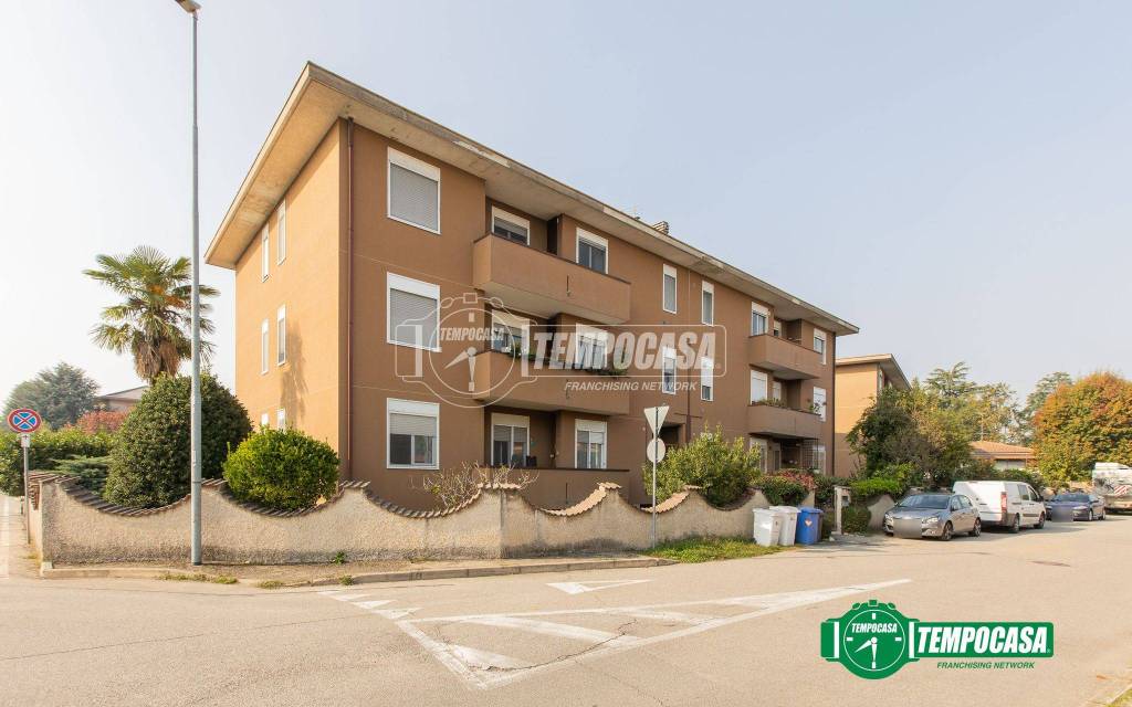 appartamento in vendita a Buscate