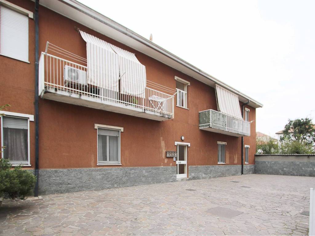 appartamento in vendita a Buscate