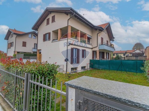 appartamento in vendita a Buscate