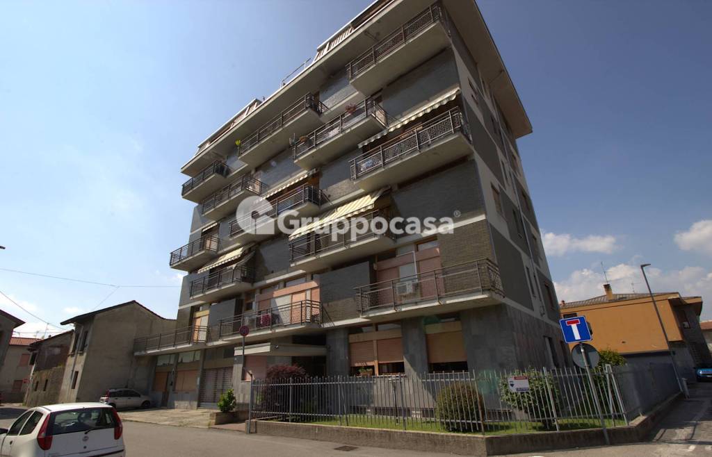 appartamento in vendita a Buscate