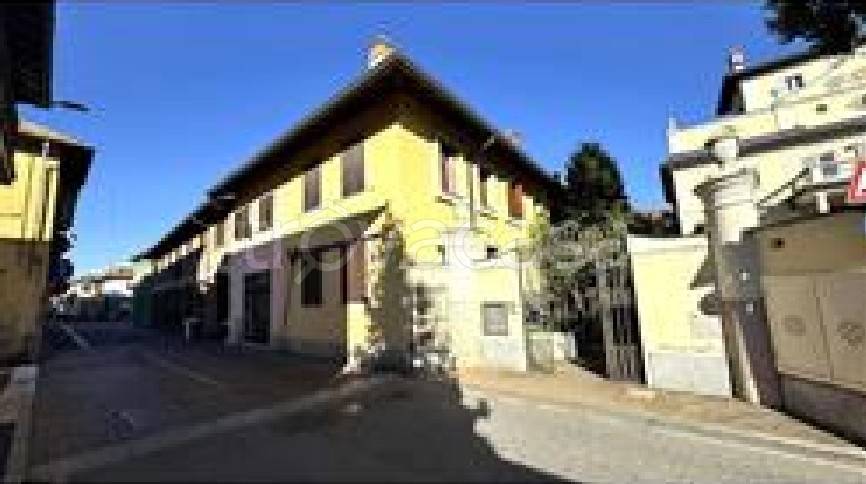 casa indipendente in vendita a Buscate