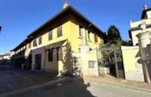 appartamento in vendita a Buscate