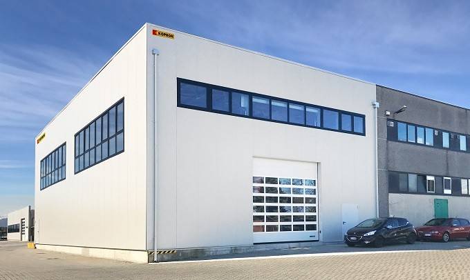 locale commerciale in vendita a Buscate