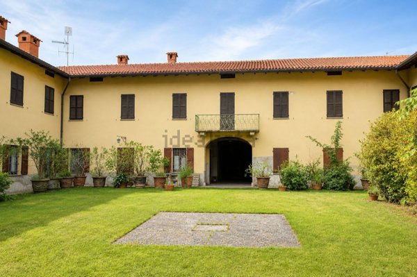 casa indipendente in vendita a Buscate