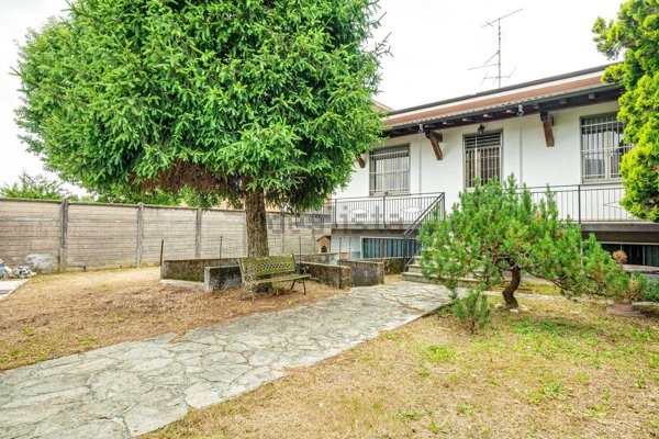 casa indipendente in vendita a Buscate