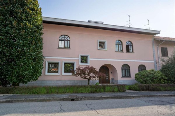 casa indipendente in vendita a Buscate