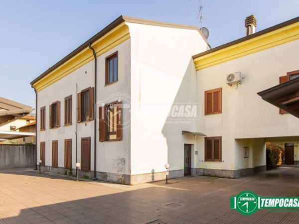 appartamento in vendita a Buscate