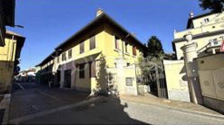 appartamento in vendita a Buscate