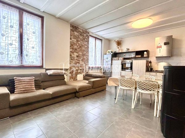 casa indipendente in vendita a Buscate